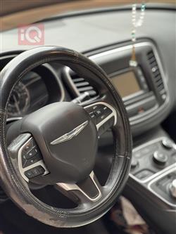 Chrysler 200
